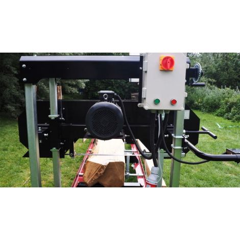 Elektryczny trak taśmowy Timberland o wymiarach toru 4000 x 1030 mm Optimat kod: TMC 790S - 9