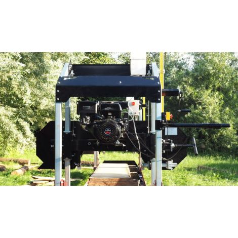 Trak taśmowy spalinowy Timberland o wymiarach toru 4000 x 900 mm Optimat kod: TMG 660S - 8