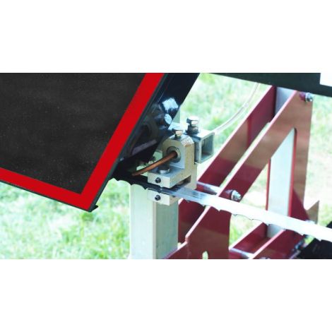 Elektryczny trak taśmowy Timberland z osłoną taśmy o wymiarach toru 4000 x 900 mm Optimat kod: TMC 660S - 8
